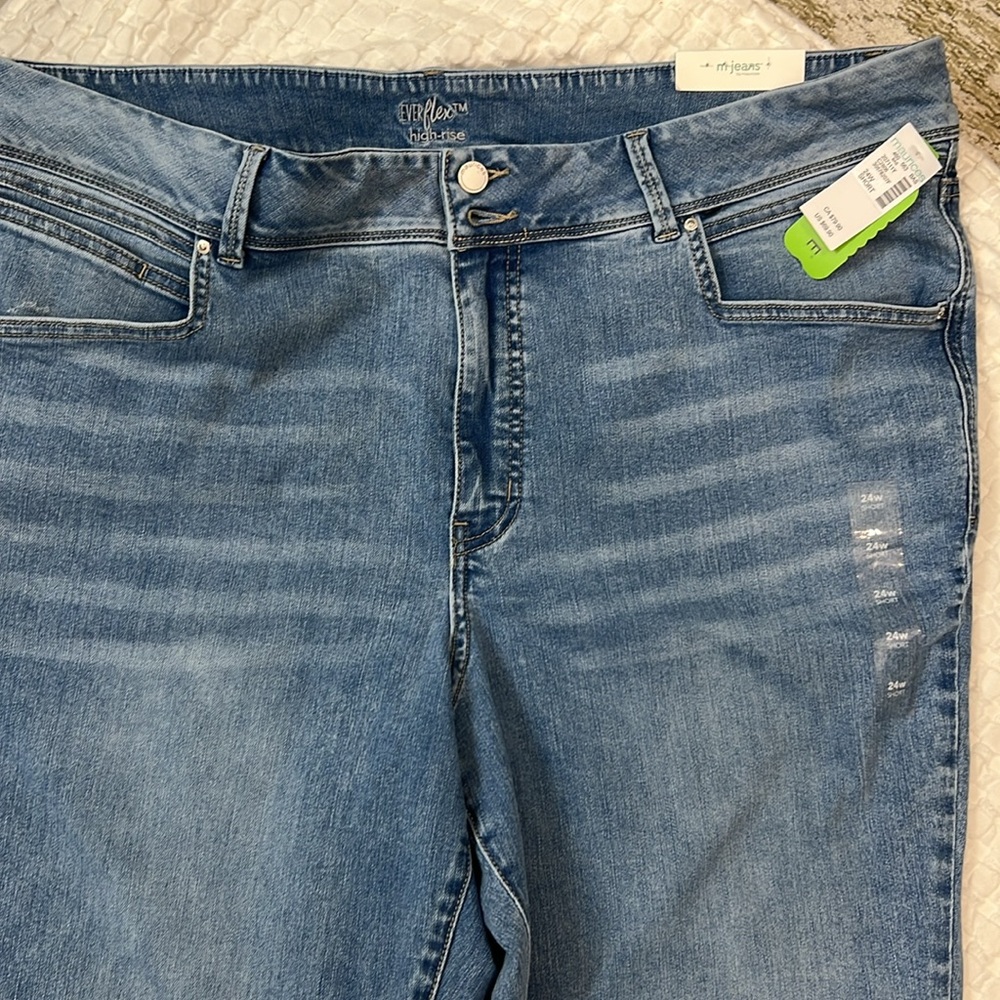 Hi Rise Flare Jeans - Picture 4 of 6